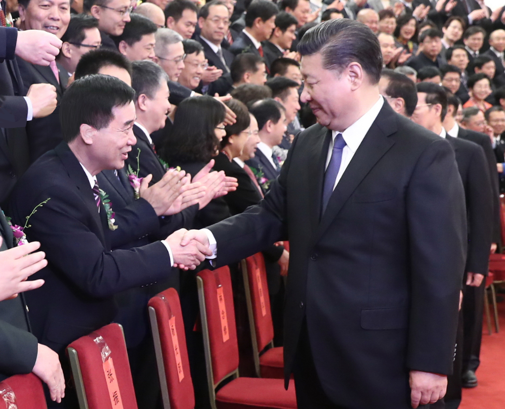 2018年1月8日，張國(guó)良榮獲國(guó)家科技進(jìn)步一等獎(jiǎng),習(xí)近平總書(shū)記與張國(guó)良握手照片